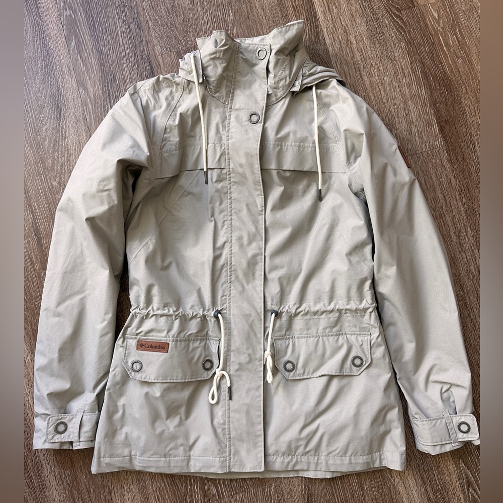 Columbia Rain Coat
